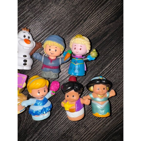 Bundle of 9 Disney/Superheroes Little People - Belle, Wonder Woman, Cinderella - Picture 4 of 4